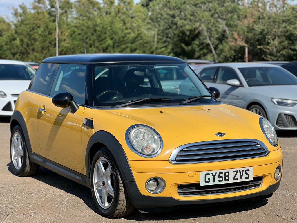 Mini Hatch 1.6 Cooper Euro 4 GY58ZVS Yellow #2
