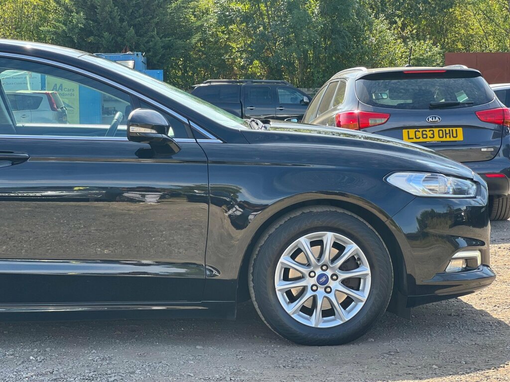 Ford Mondeo Ford Mondeo 6616 2.0 Tdci 180Ps Vignale Estate Red #11