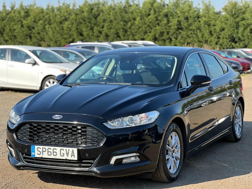 Ford Mondeo 2.0 Tdci Titanium Euro 6 Ss Black #4