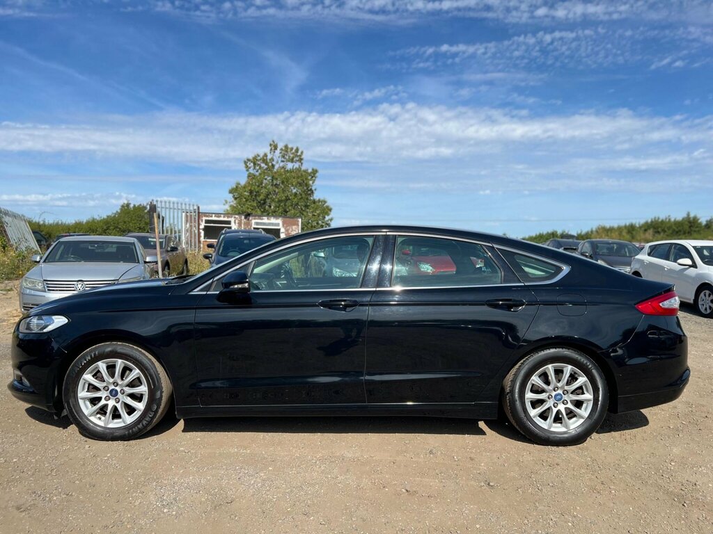 Ford Mondeo Ford Mondeo 6616 2.0 Tdci 180Ps Vignale Estate Red #15