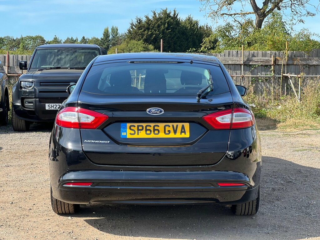 Ford Mondeo Ford Mondeo 6616 2.0 Tdci 180Ps Vignale Estate Red #7