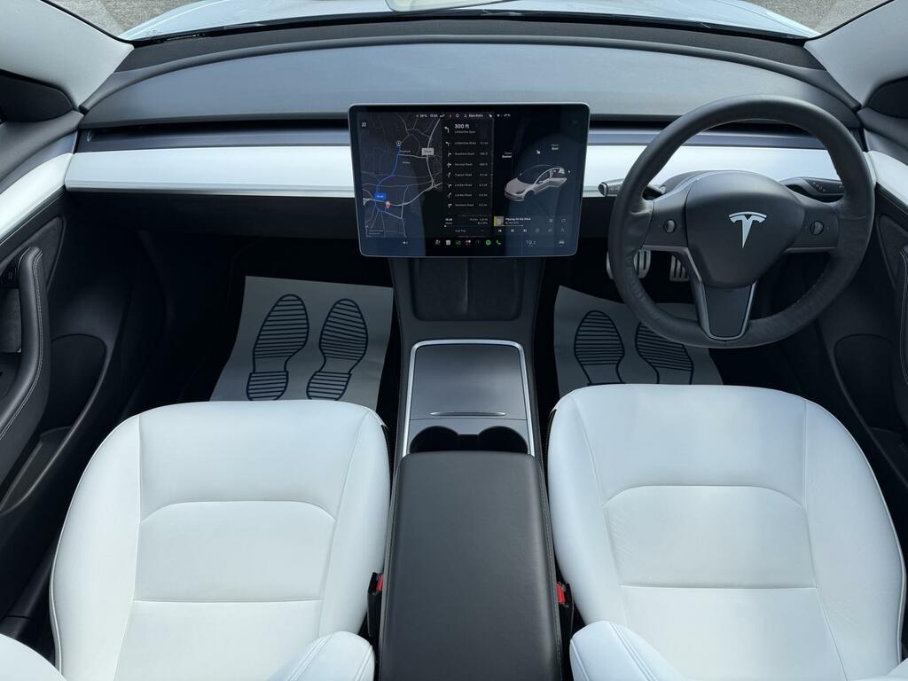 Tesla Model 3 Dual Motor Performance White #2