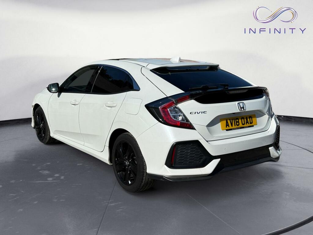 Honda Civic 1.0 Vtec Turbo Ex White #2
