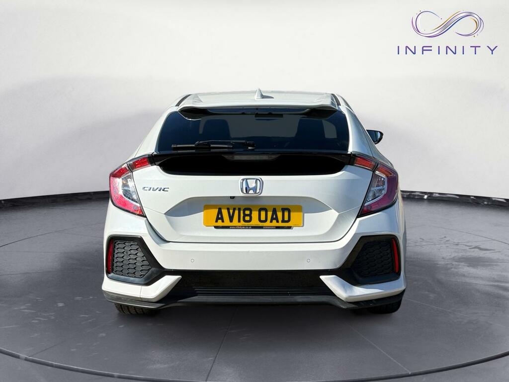 Honda Civic 1.0 Vtec Turbo Ex White #3