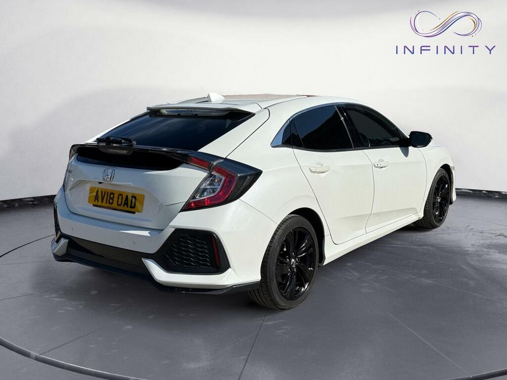 Honda Civic 1.0 Vtec Turbo Ex White #4
