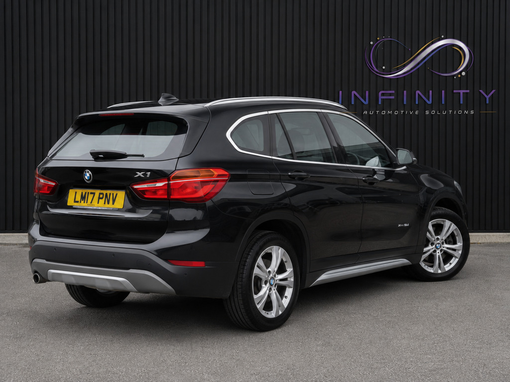 BMW X1 2.0 18D Se Black #2