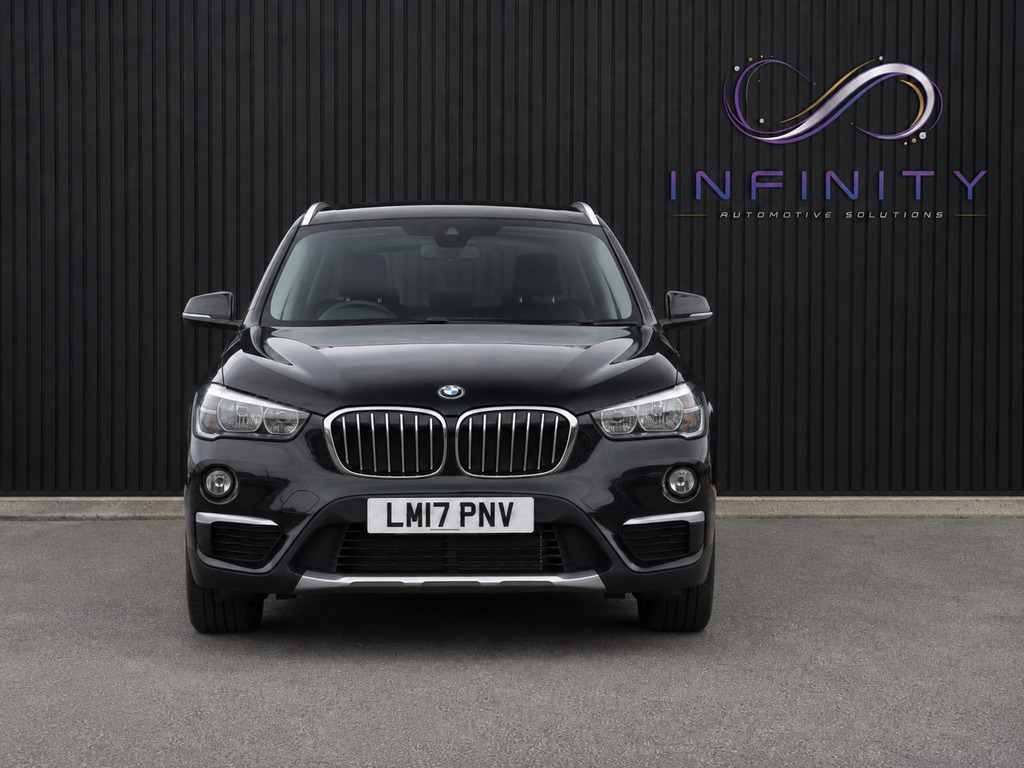 BMW X1 2.0 18D Se Black #3