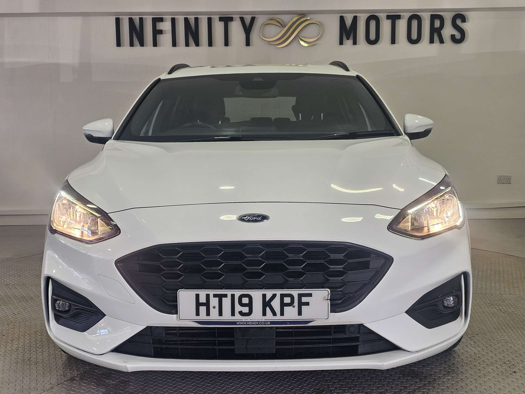 Ford Focus St-line X HT19KPF White #6