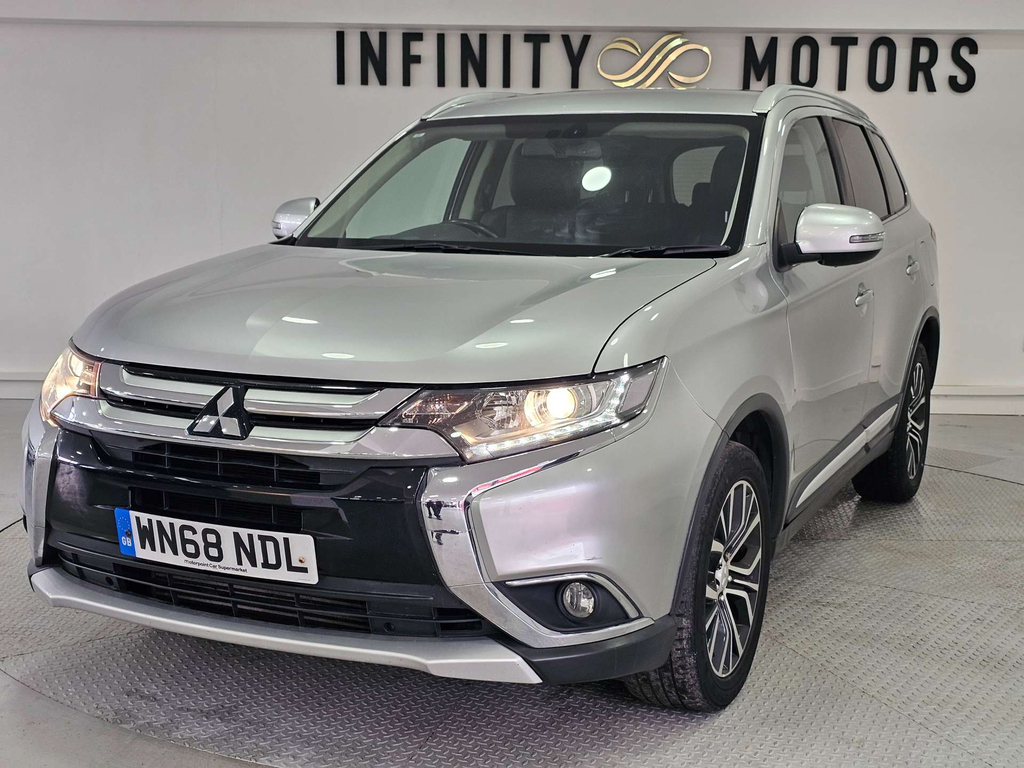 Mitsubishi Outlander Juro Di-d 4Wd #4