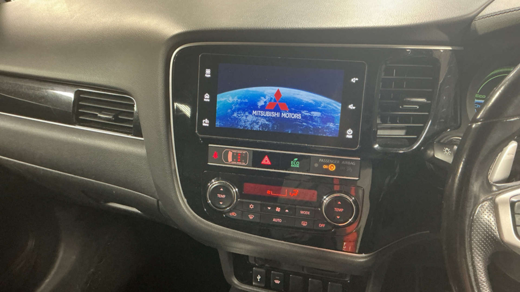 Mitsubishi Outlander 2.3 Di-d Juro 147 Bhp Blue #11