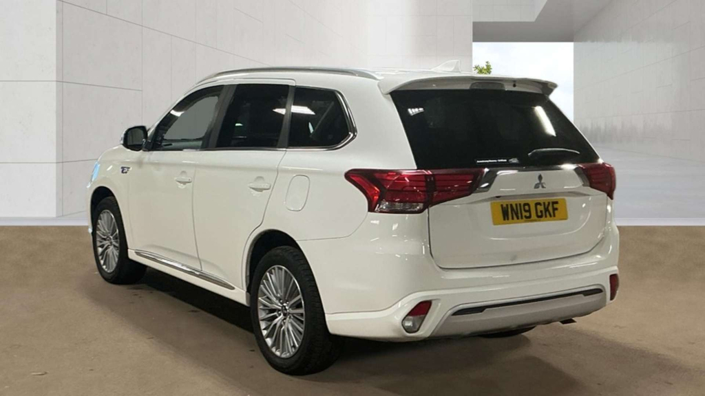 Mitsubishi Outlander Juro Phev Cvt 4Wd #3