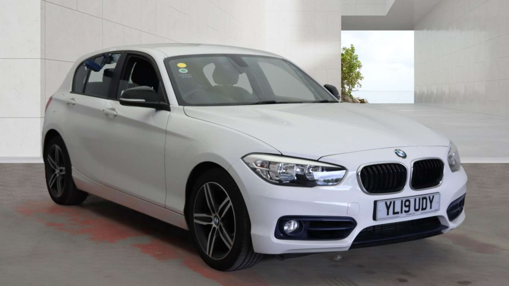 BMW 1 Series 118D Se Navservotronic White #1