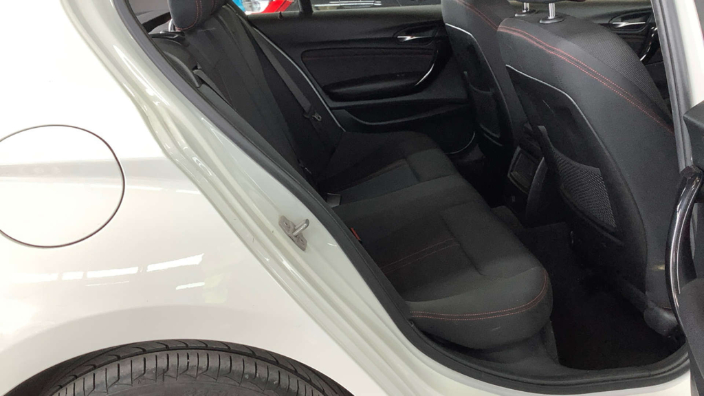 BMW 1 Series 118D Se Navservotronic White #8