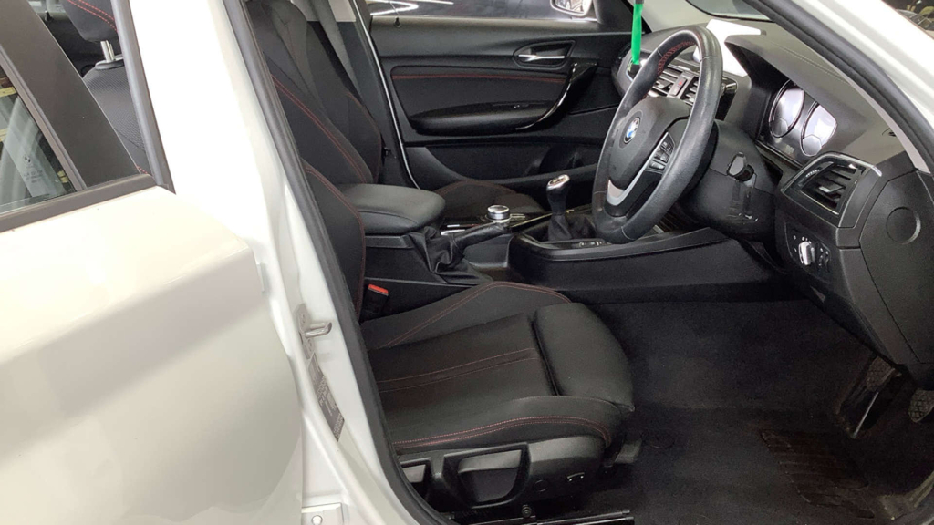 BMW 1 Series 118D Se Navservotronic White #9