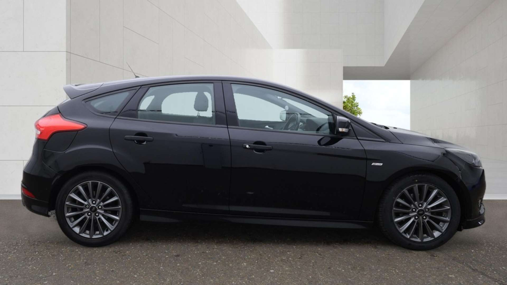 Ford Focus St-line #5