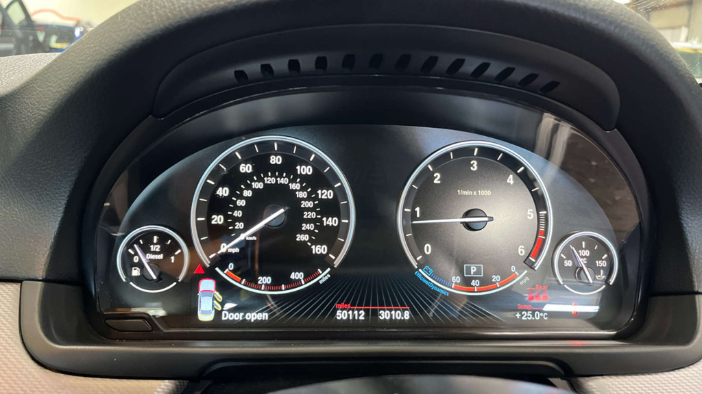 BMW 5 Series 2.0 520D Se Touring 181 Bhp White #10