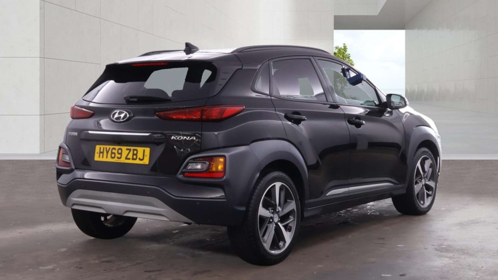 Hyundai Kona Premium Black #4