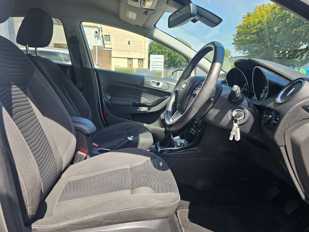 Ford Fiesta Titanium  #2