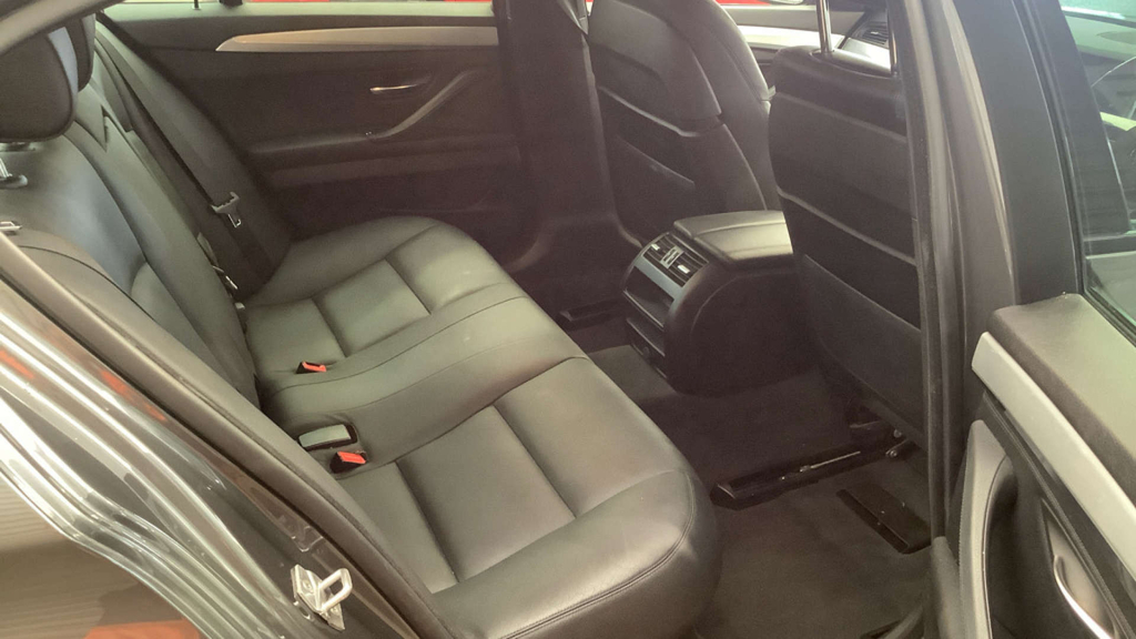BMW 5 Series 2.0L 520D M Sport Touring 188 Bhp Black #12