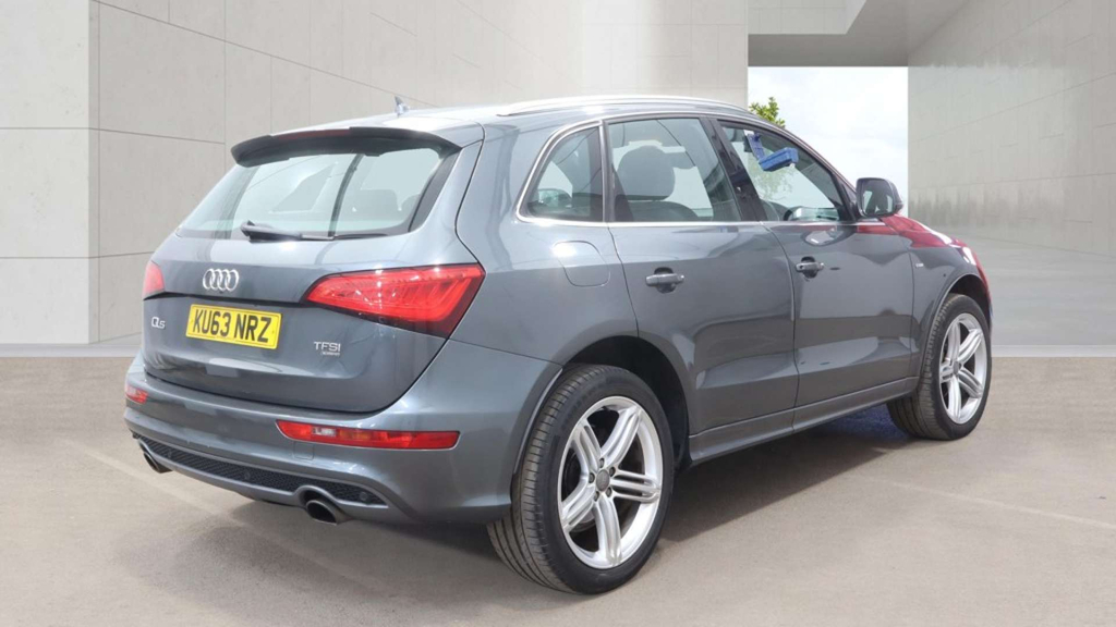 Audi Q5 S Line Tfsi Quattro 4Wd  #4