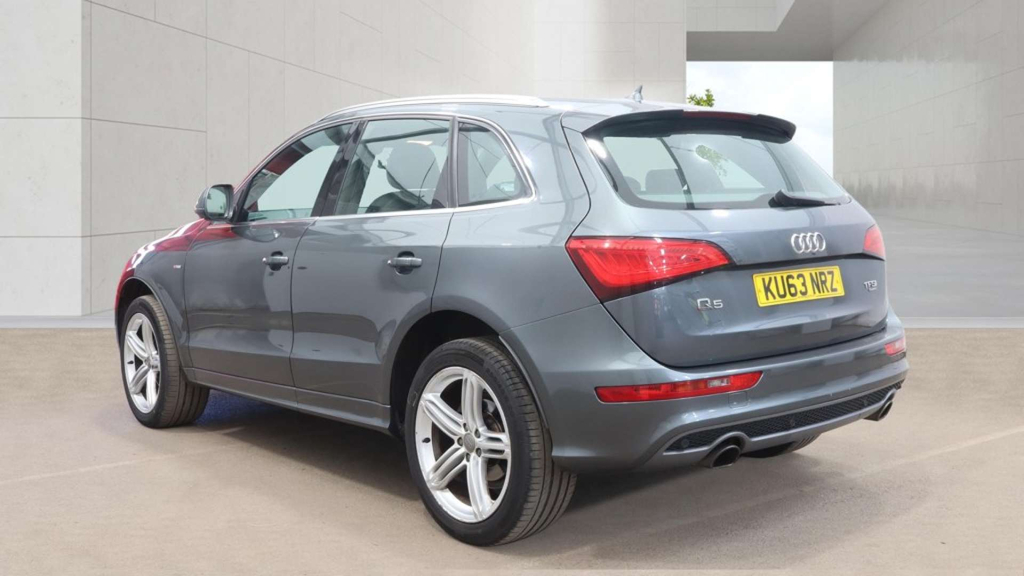 Audi Q5 S Line Tfsi Quattro 4Wd  #3