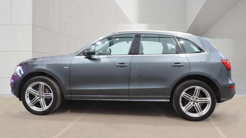 Audi Q5 S Line Tfsi Quattro 4Wd  #6