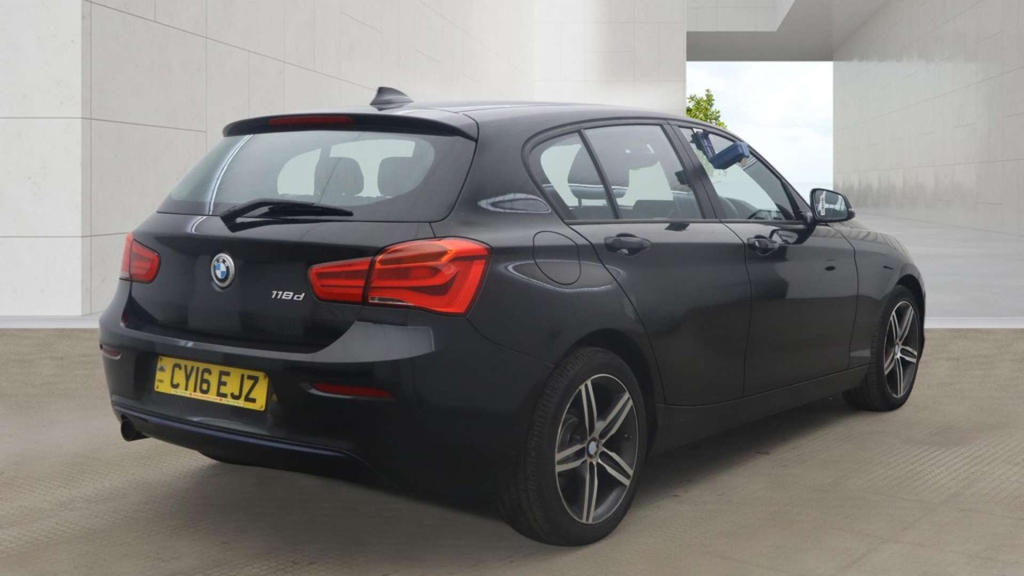 BMW 1 Series 1.5 118I Sport Euro 6 Ss Red #4