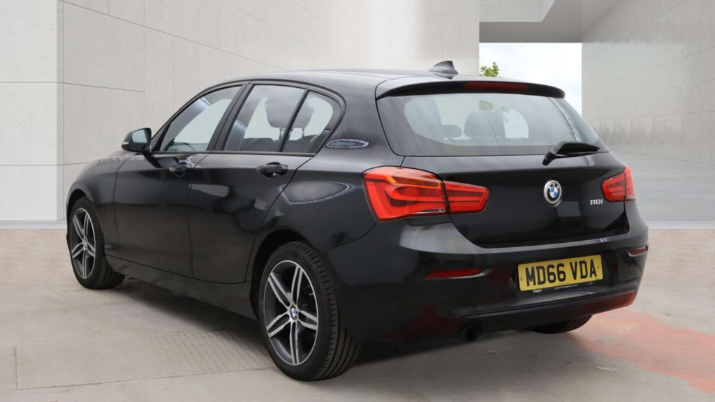 BMW 1 Series 118I Sport #3