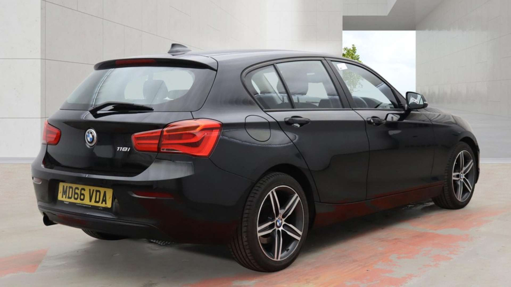 BMW 1 Series 118I Sport #4
