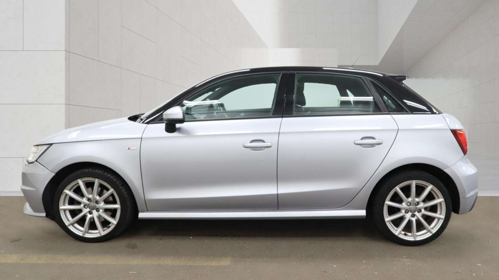 Audi A1 Sportback Tfsi S Line  #6
