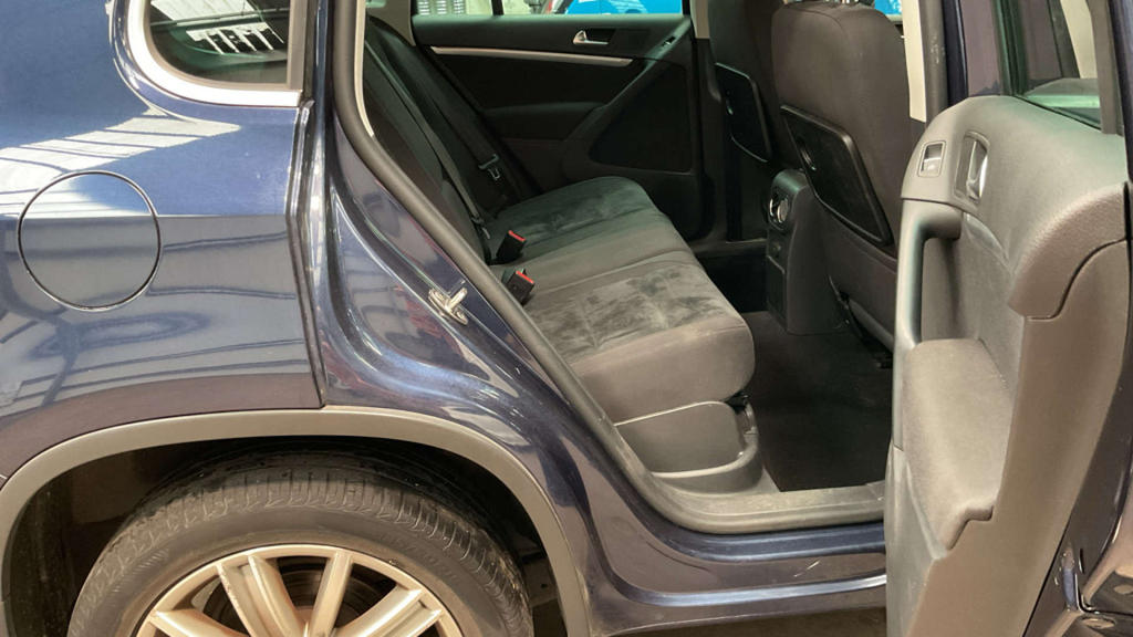 Volkswagen Tiguan Tiguan 2.0 Tdi 150 R-line Dsg White #8