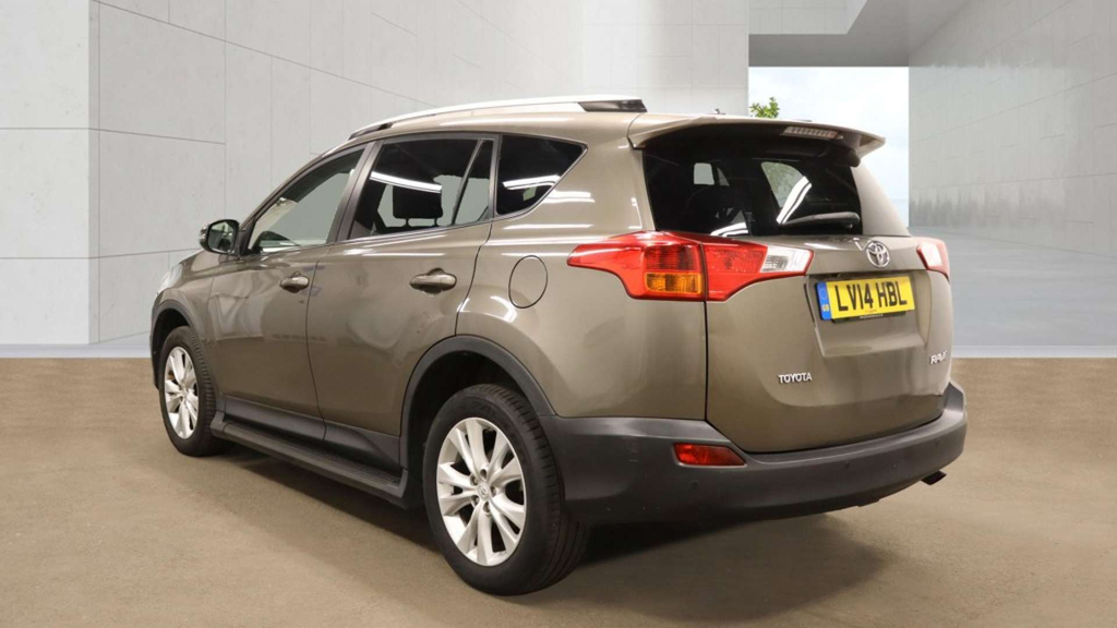 Toyota Rav 4 Invincible D-4d 4X2 #3