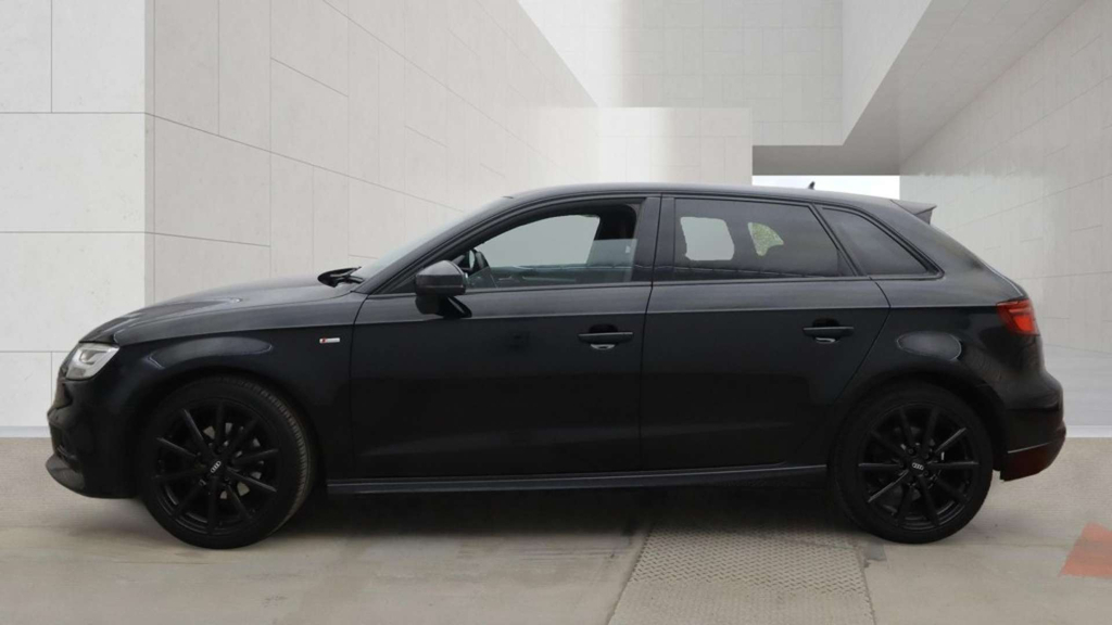 Audi A3 Sportback Black Edition Tfsi FD67DWP Black #6