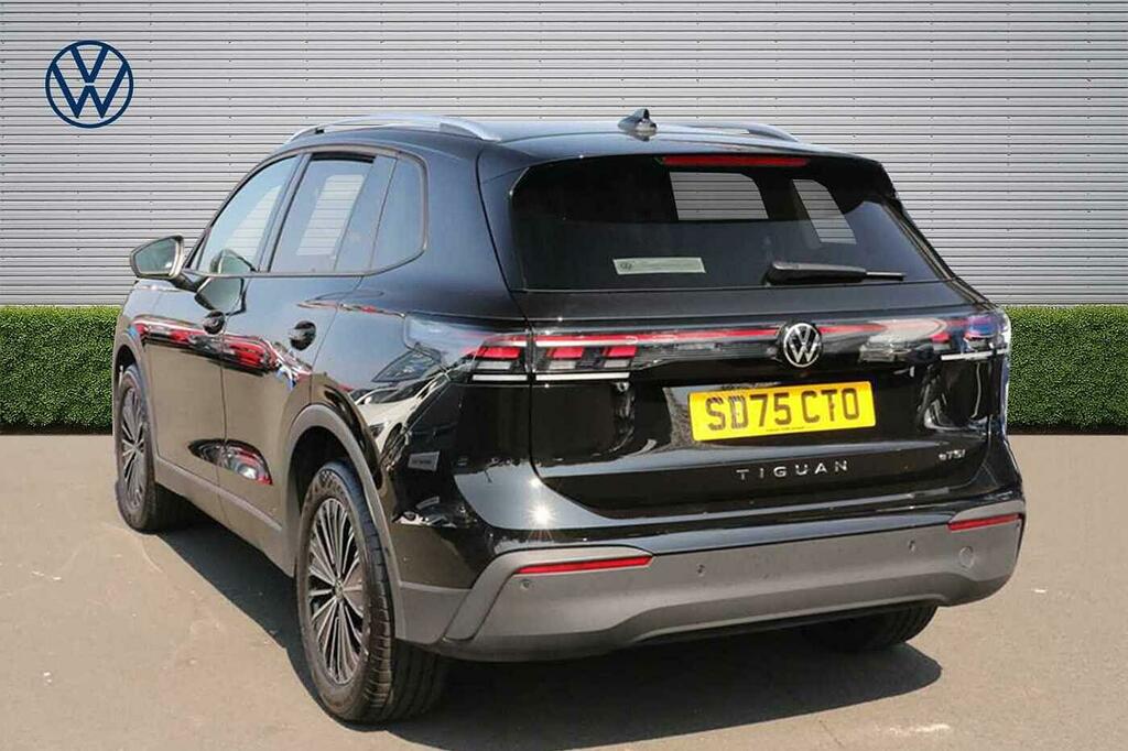 Volkswagen Tiguan 1.5 Etsi 150 Match Dsg SD75CTO Black #3
