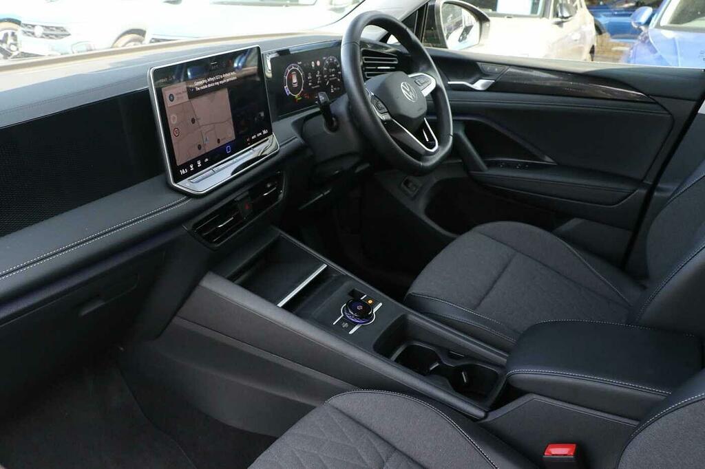 Volkswagen Tiguan 1.5 Etsi 150 Match Dsg SD75CTO Black #2