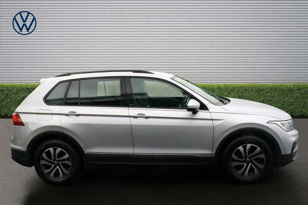Volkswagen Tiguan 1.5 Tsi 150 Active Dsg SE21JFJ Silver #4
