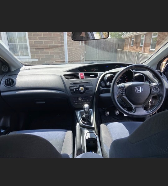 Honda Civic 1.8 I-vtec Es Hatchback Blue #4