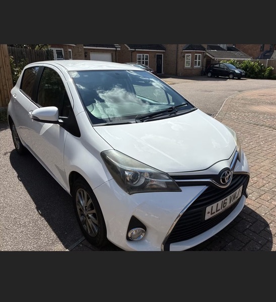 Toyota Yaris 1.33 Dual Vvt-i Icon White