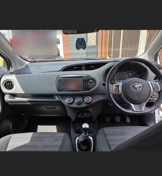 Toyota Yaris 1.33 Dual Vvt-i Icon White #4