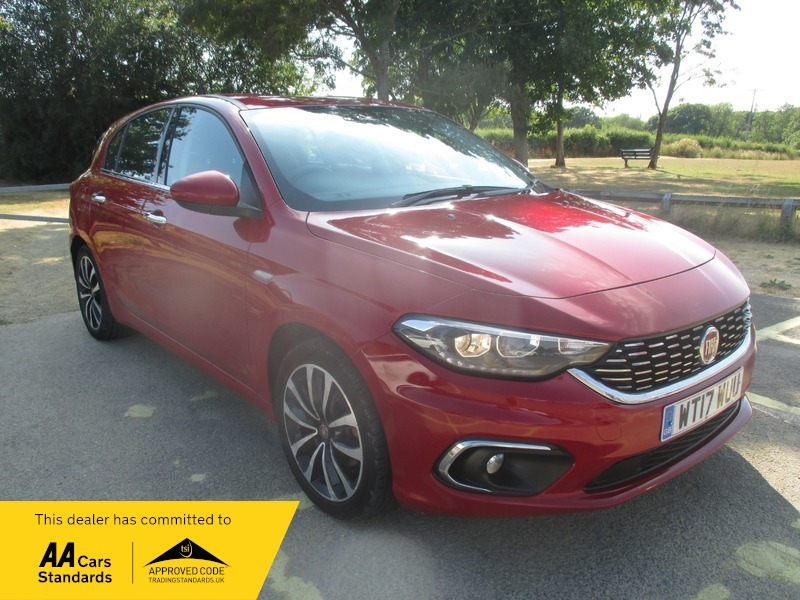 Fiat Tipo Lounge Red