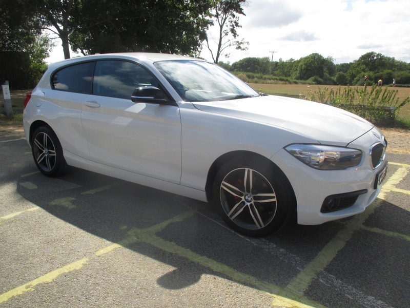 BMW 1 Series 118I Sport White #2