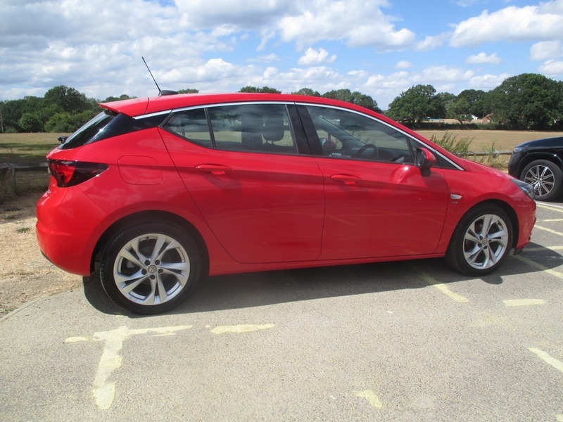 Vauxhall Astra Sri Red #5