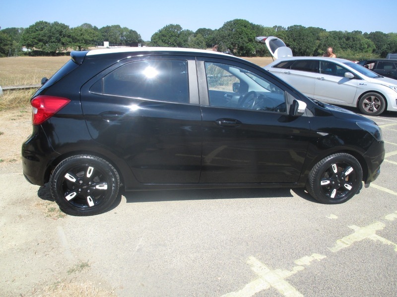 Ford KA+ Zetec Black Edition Black #6