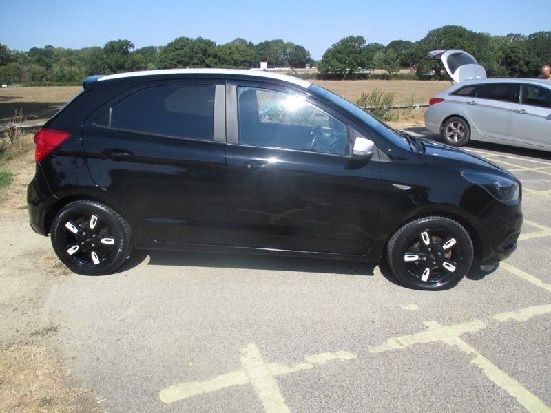 Ford KA+ Zetec Black Edition Black #5