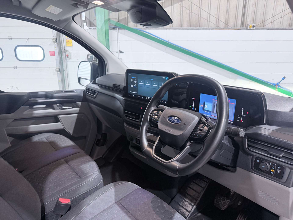 Ford Transit Custom 320 Limited Phev #4