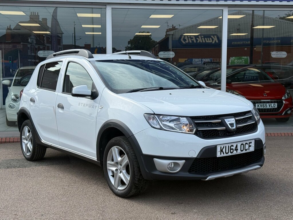 Dacia Sandero Stepway 0.9 Tce Laureate Hatchback Euro White