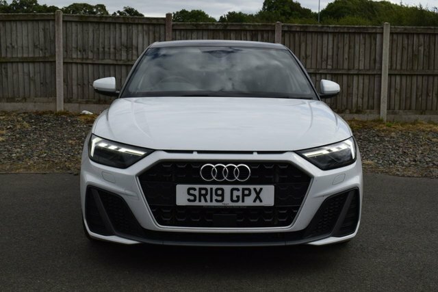 Audi A1 1.5 Tfsi 35 S Line Sportback Eur White #2