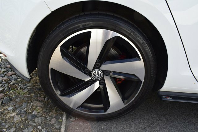 Volkswagen Golf 2.0 Tsi Bluemotion Tech Gti Hatchback M White #5