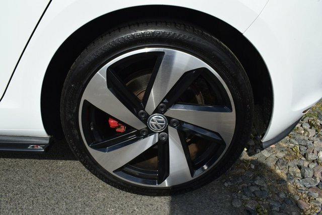 Volkswagen Golf 2.0 Tsi Bluemotion Tech Gti Hatchback M White #6