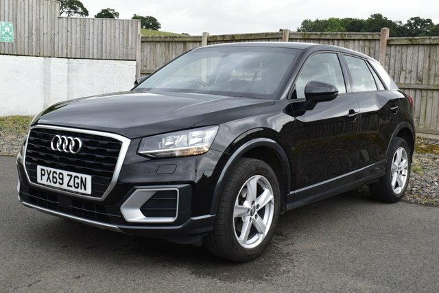 Audi Q2 1.5 Tfsi Cod 35 Sport Suv Euro 6 PX69ZGN Black #3